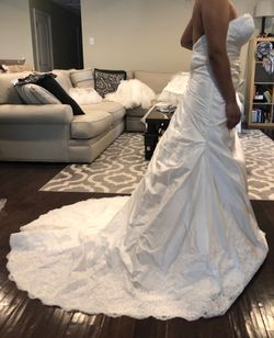Never Worn, Brand New Wedding Dress Thumbnail