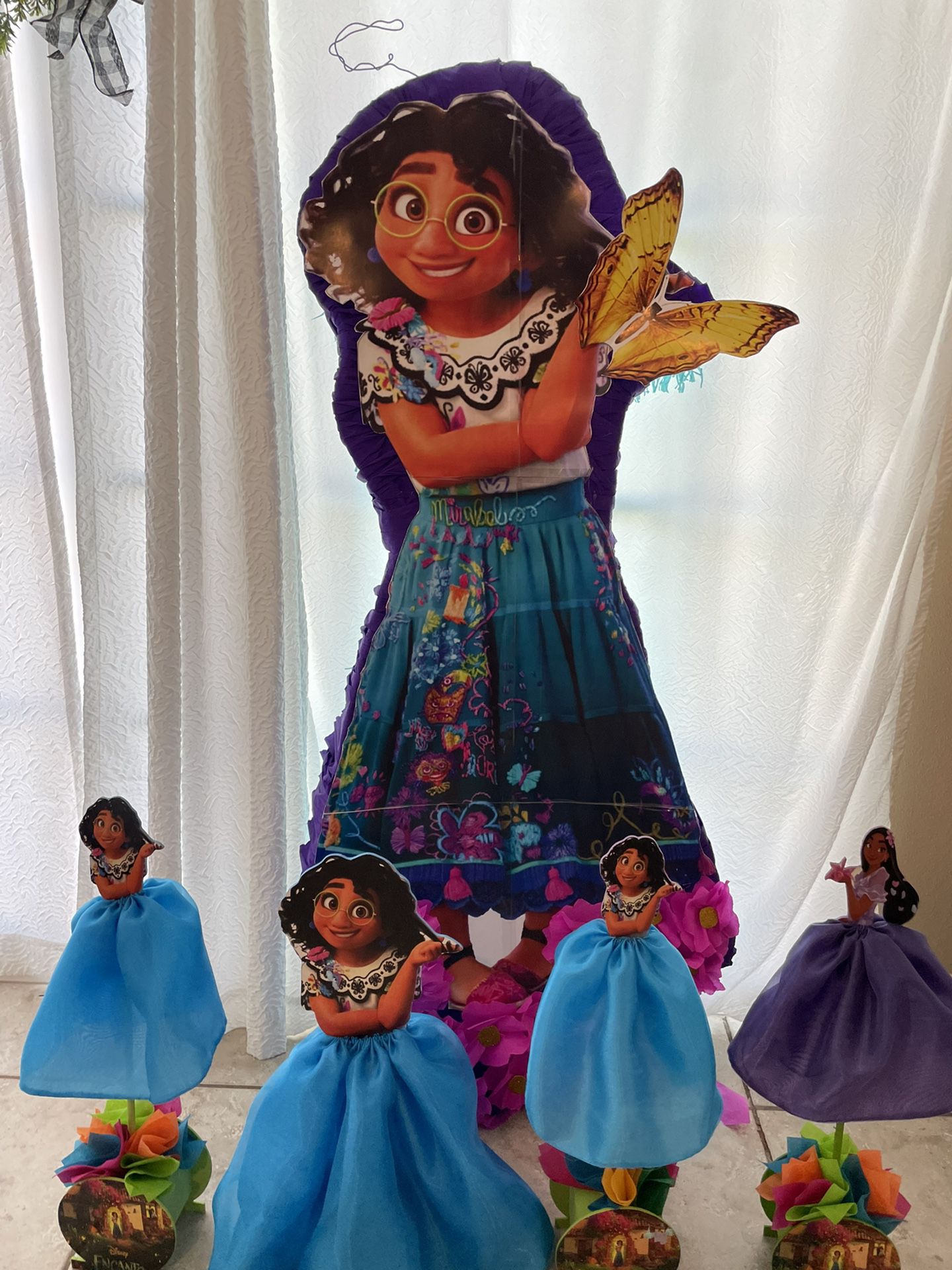 Encanto Piñata 54” Party Decor