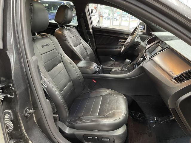 2015 Ford Taurus