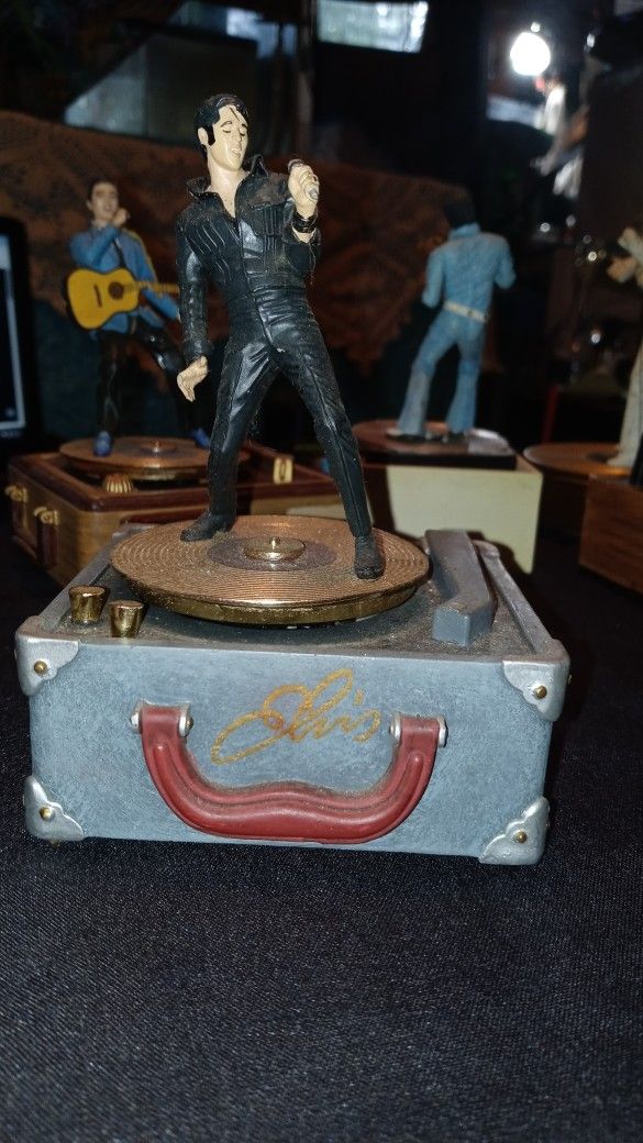Elvis Presley Music Boxes and Elvis Presley Collector's Glass Plate