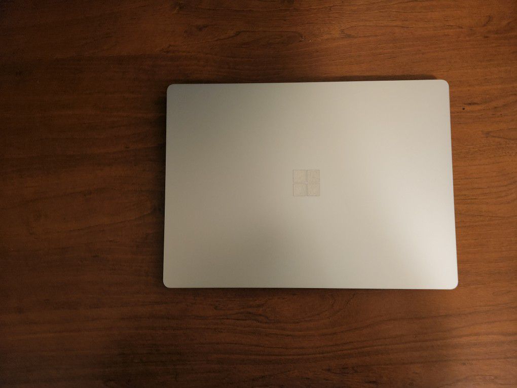 Microsoft surface 4 laptop