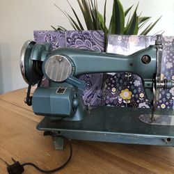 Sewing  Machine Stitchmatic Electric Thumbnail