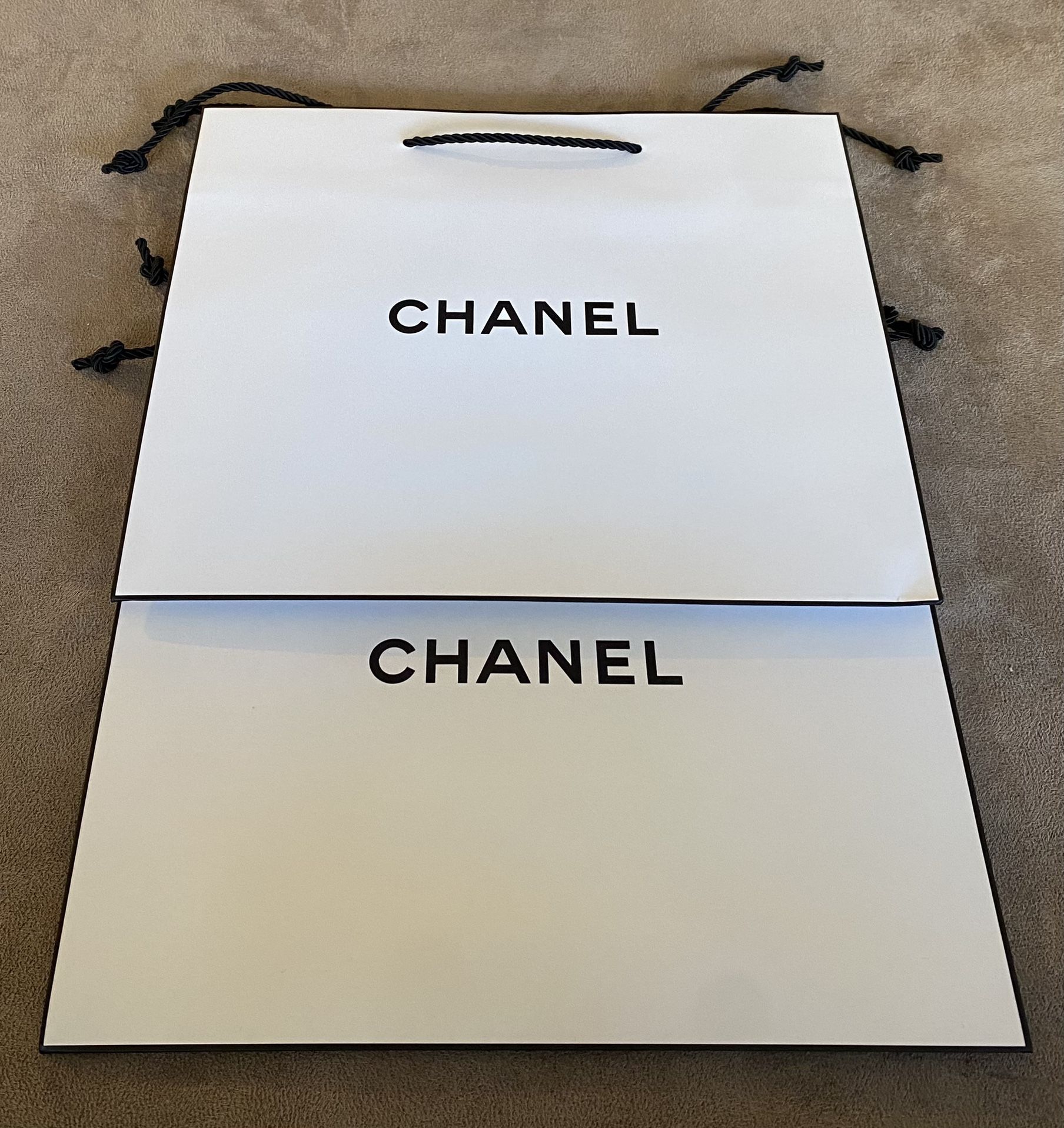 Chanel - 2 Medium Shopping Bags