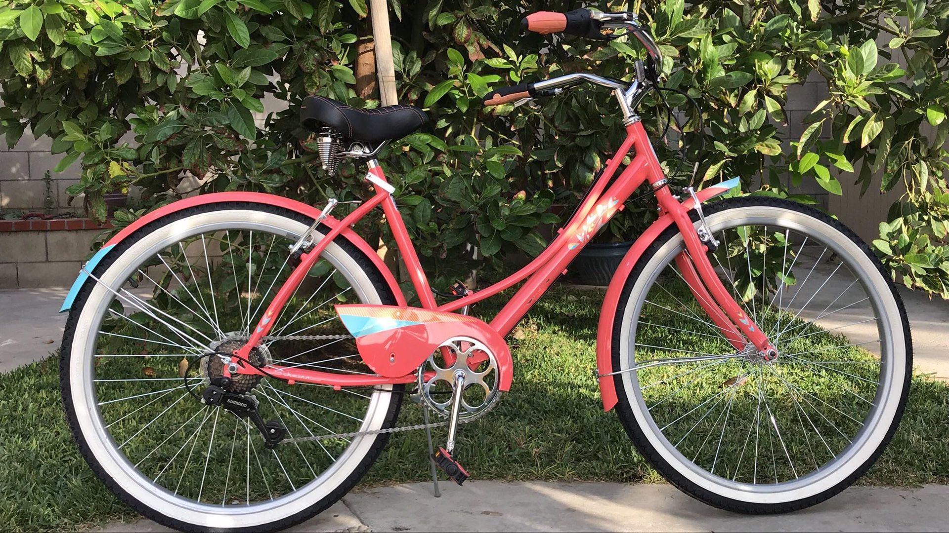 Schwinn Women's Destin 26" Cruiser Bike for Sale in Azusa, CA OfferUp
