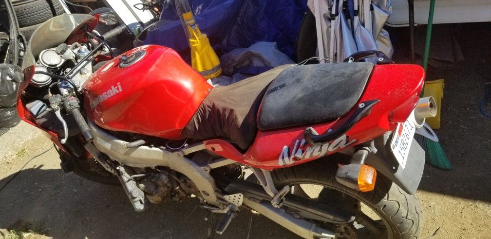 1998 Kawasaki Ninja650rr