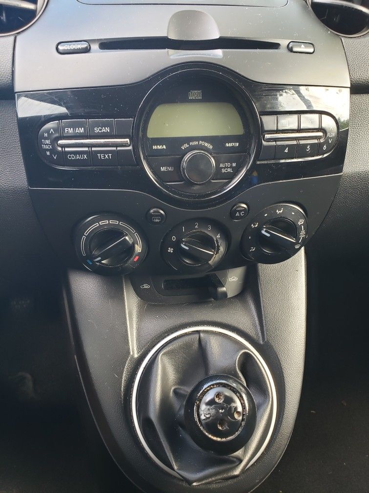 2011 Mazda Mazda2
