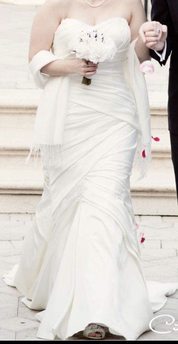 Wedding Dress - Casablanca 2037 Size 12, Ivory