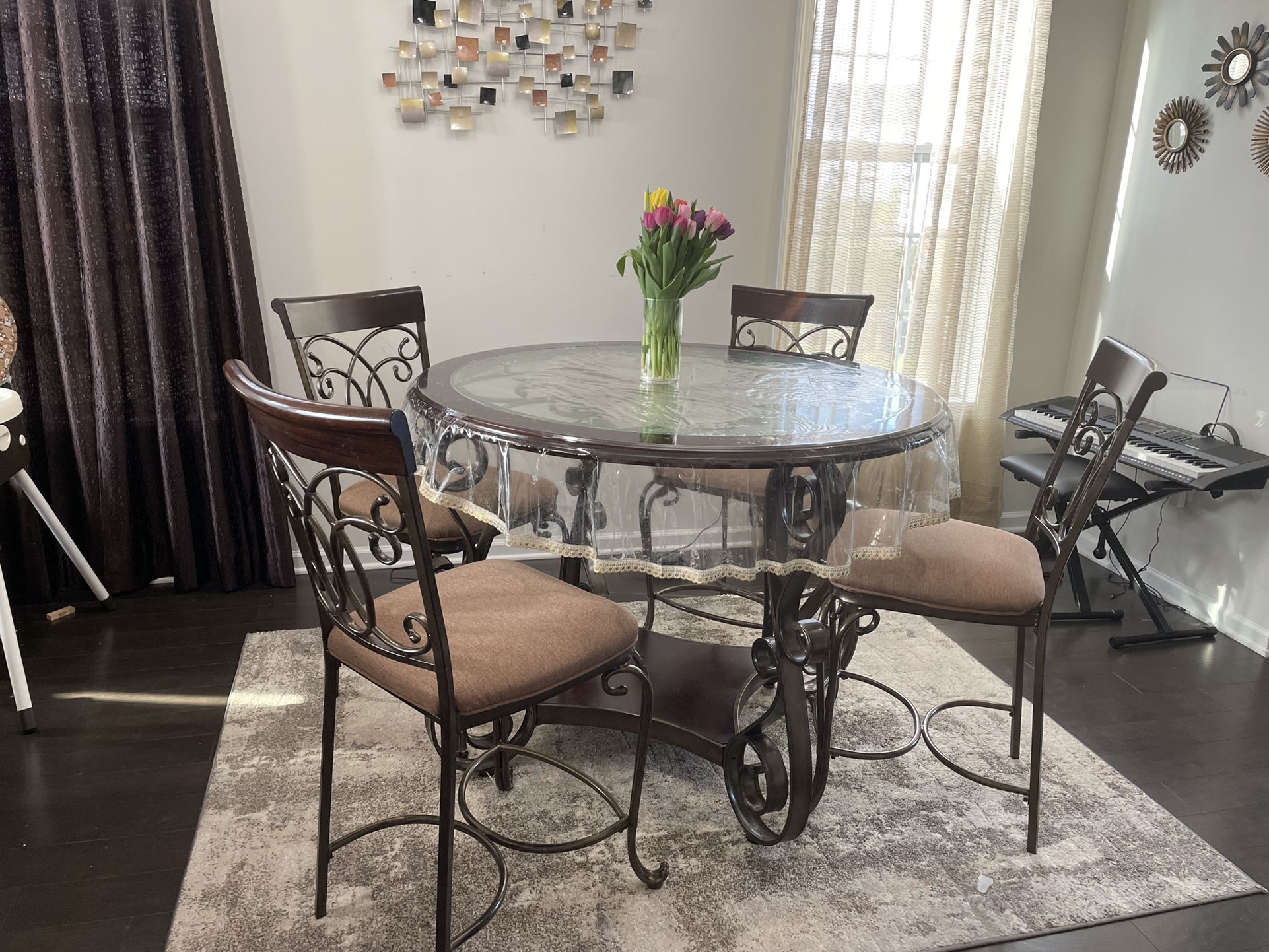 Round Dining Table