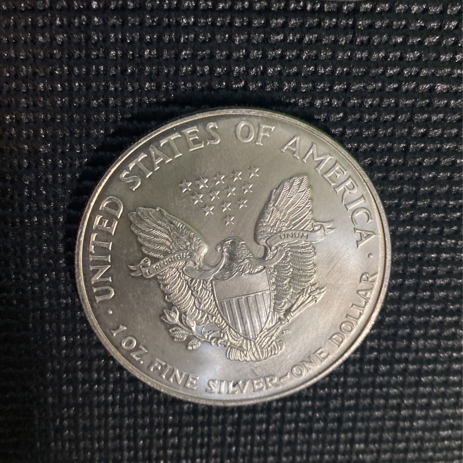 1997 1oz Fine Silver Dollar Coin 30$