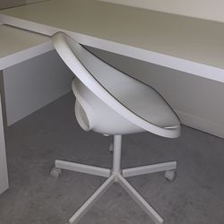 IKEA Swivel Desk Chair  Thumbnail