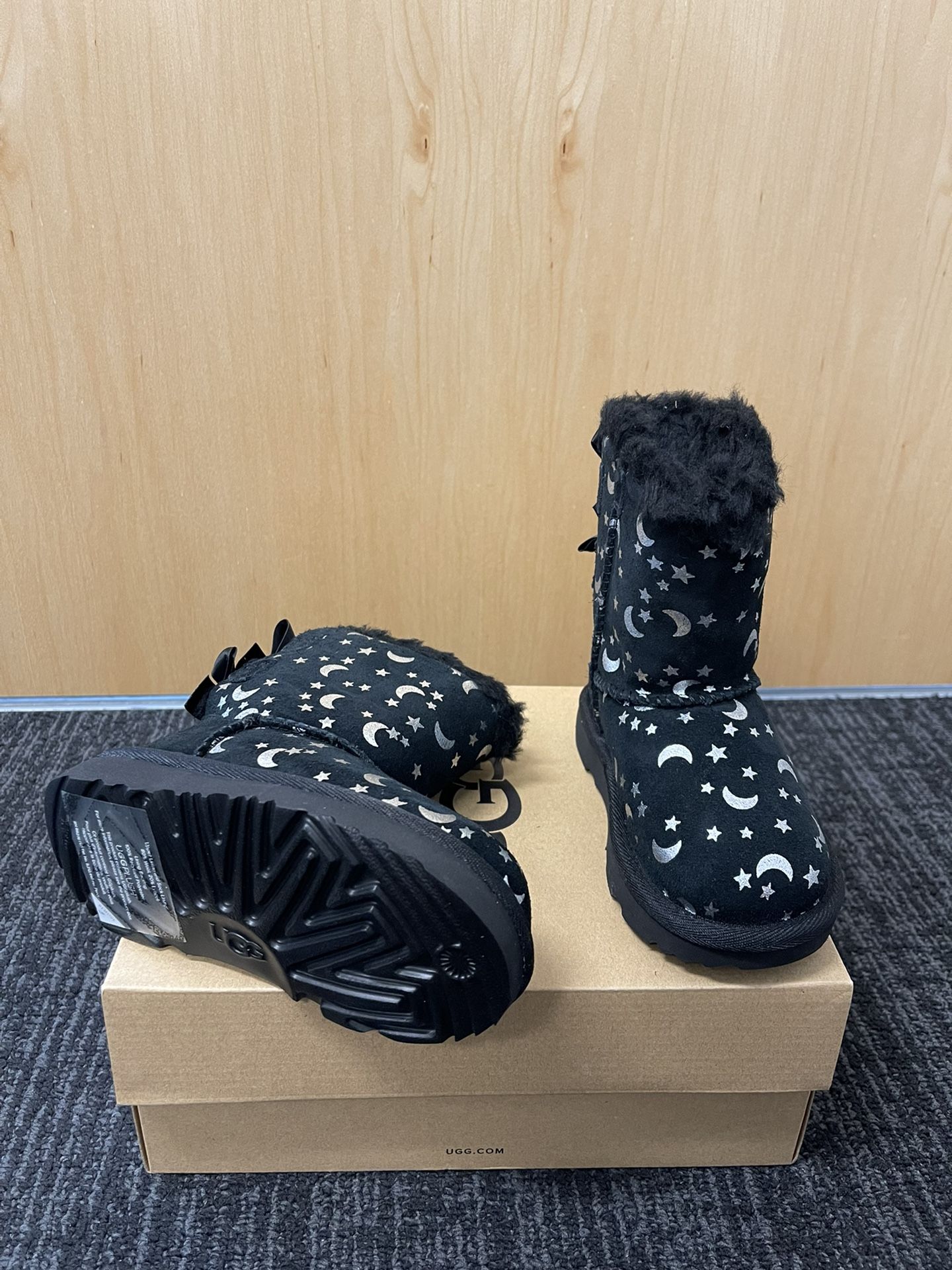 100% Authentic Brand New in Box UGG Bailey Bow Moon and Stars Boots / Color: Black / Toddler size 6, 7, 8, 11