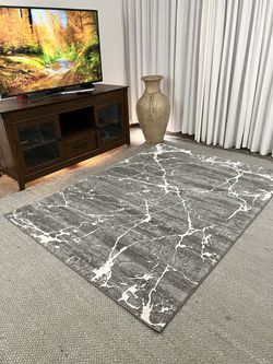 Brand New Deluxe Area Rug   Thumbnail