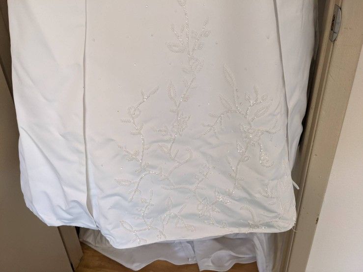 Wedding dress Size 4