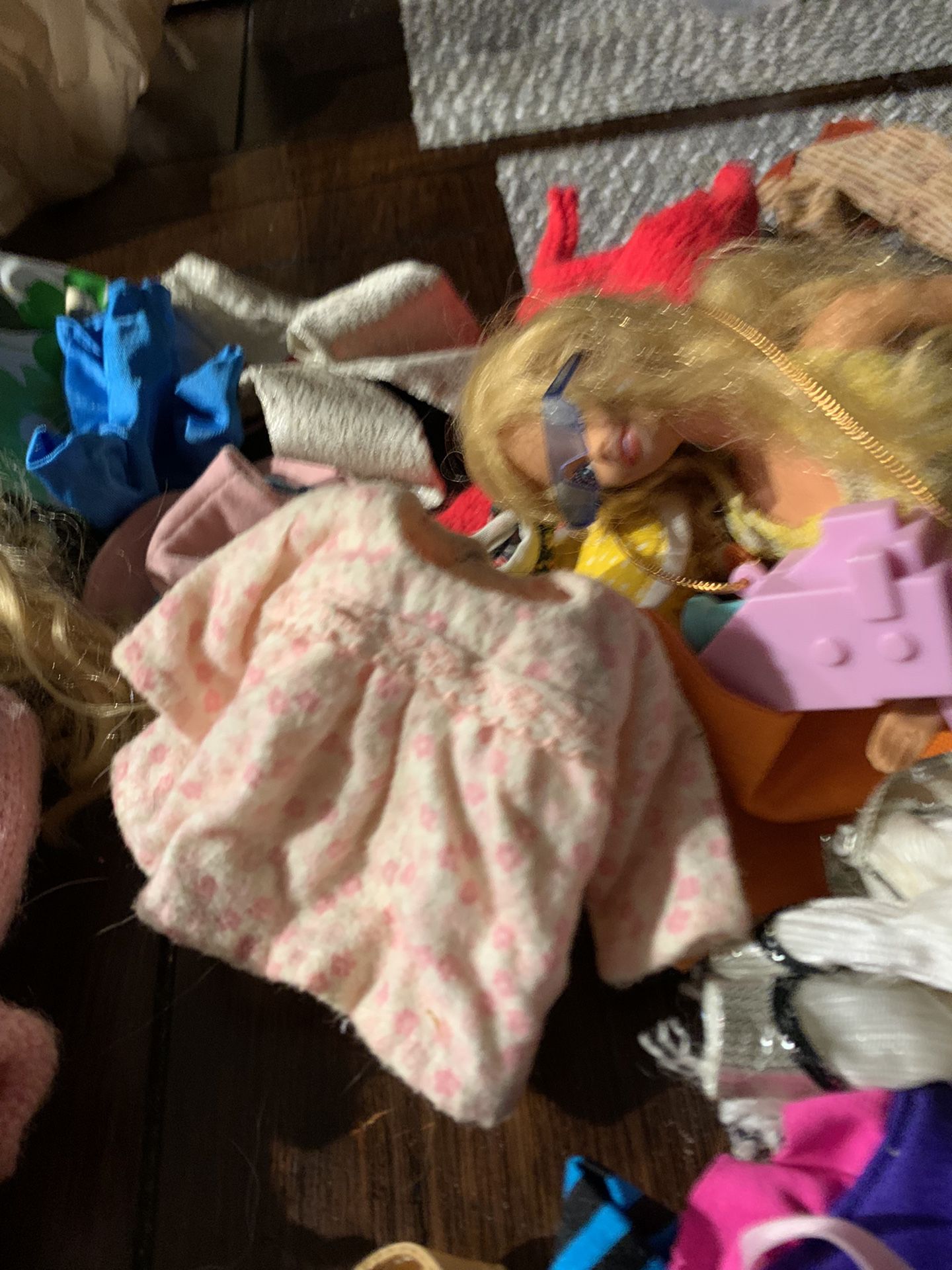 Three 1966 Barbies & Lots Of Clothes $ Accessories 