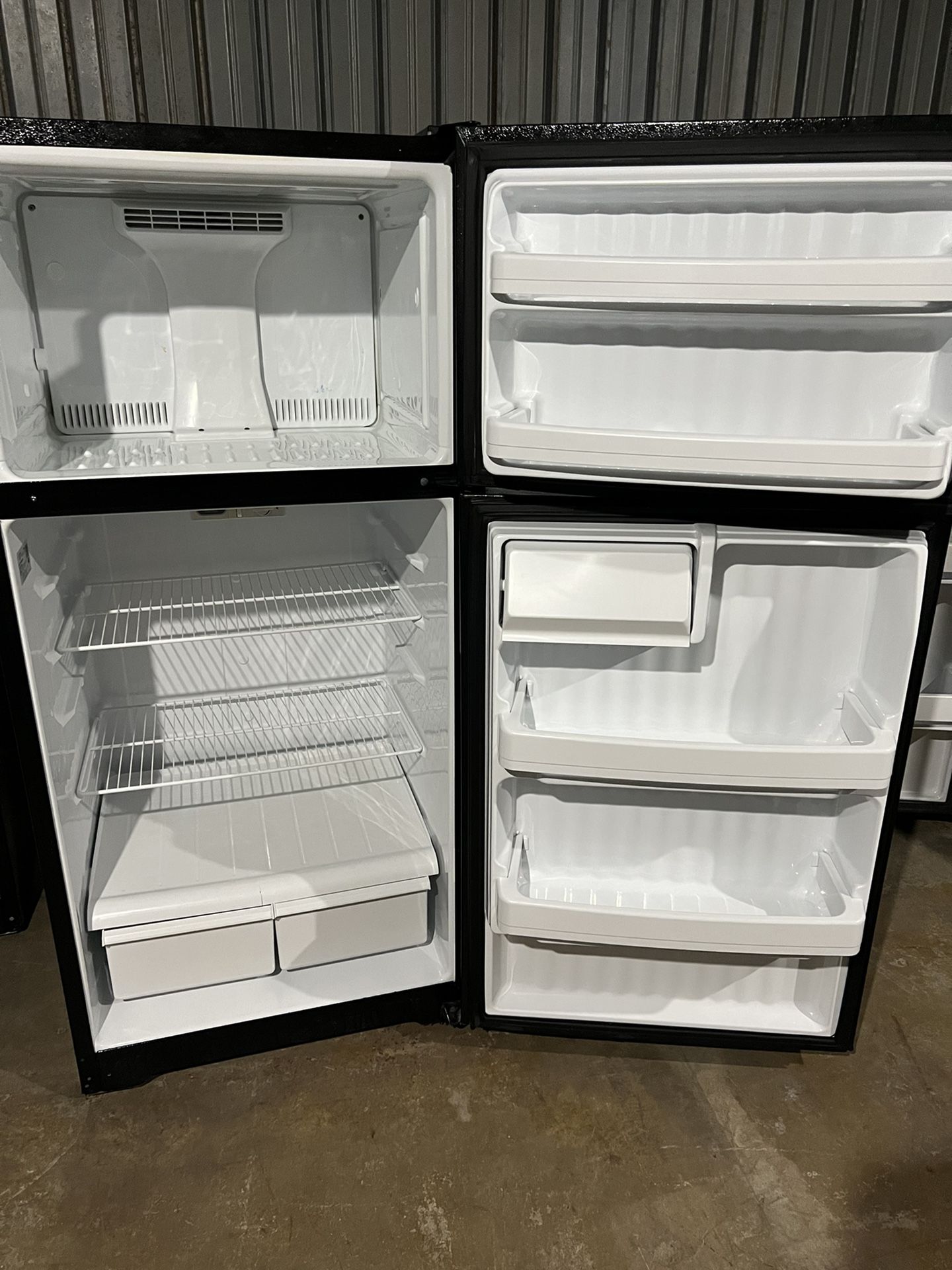GE STAINLESS SLATE COLOR REFRIGERATOR for Sale in Dallas, TX OfferUp