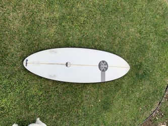 Raynor 5’4” Nugget Surfboard (Carbon Fiber Deck) Thumbnail