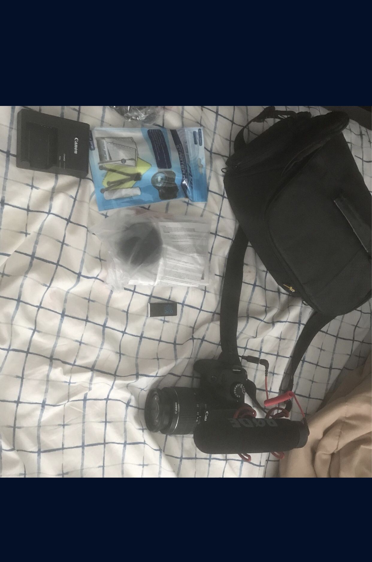 Canon EOS Rebel T100 Pack
