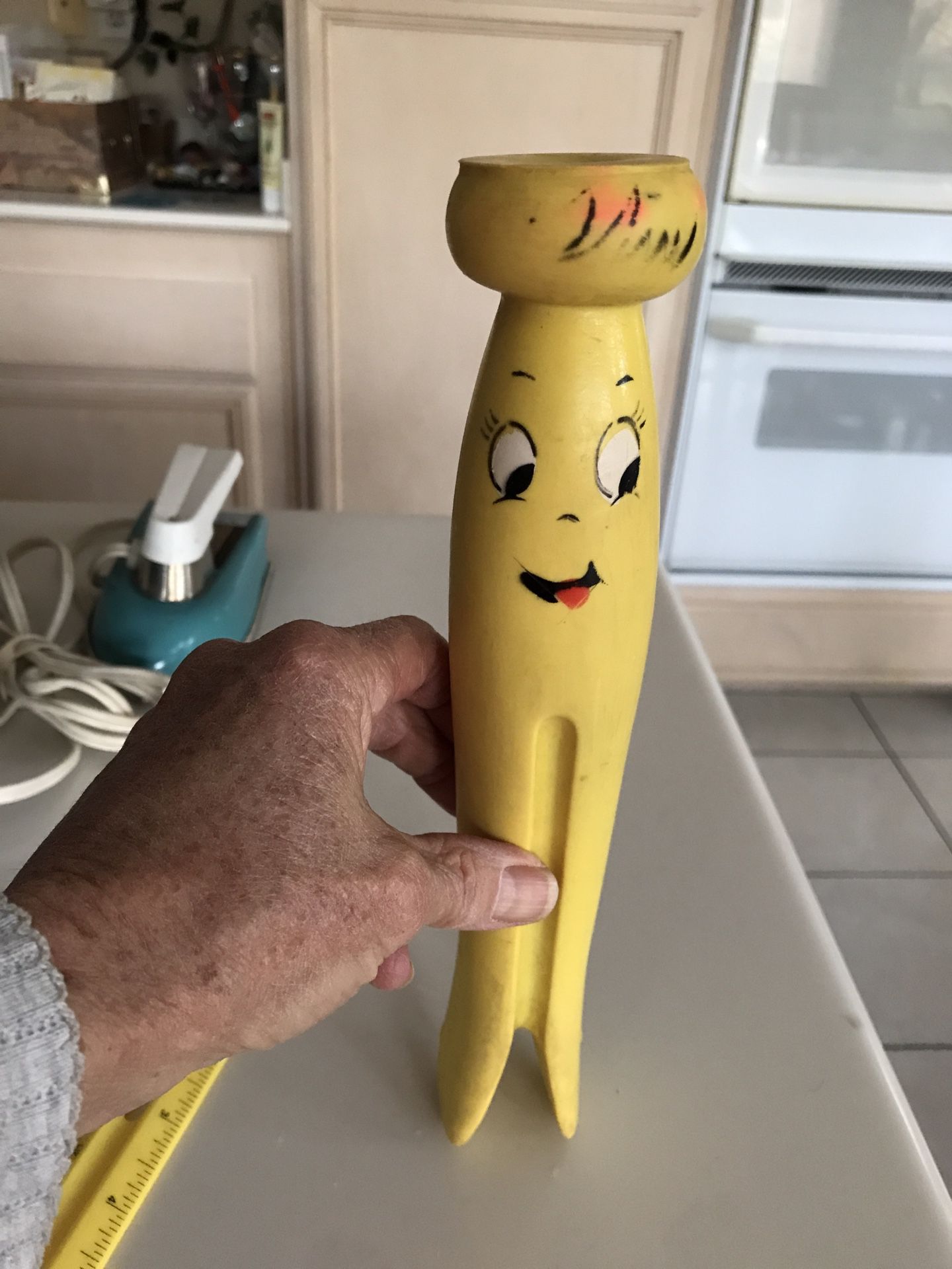 1960s, Clothes Pin, Squeaky Toy, Alan Jay squeaky, clothes pin toy, squeaky toys vintage, clothes pin toy with smiley face
