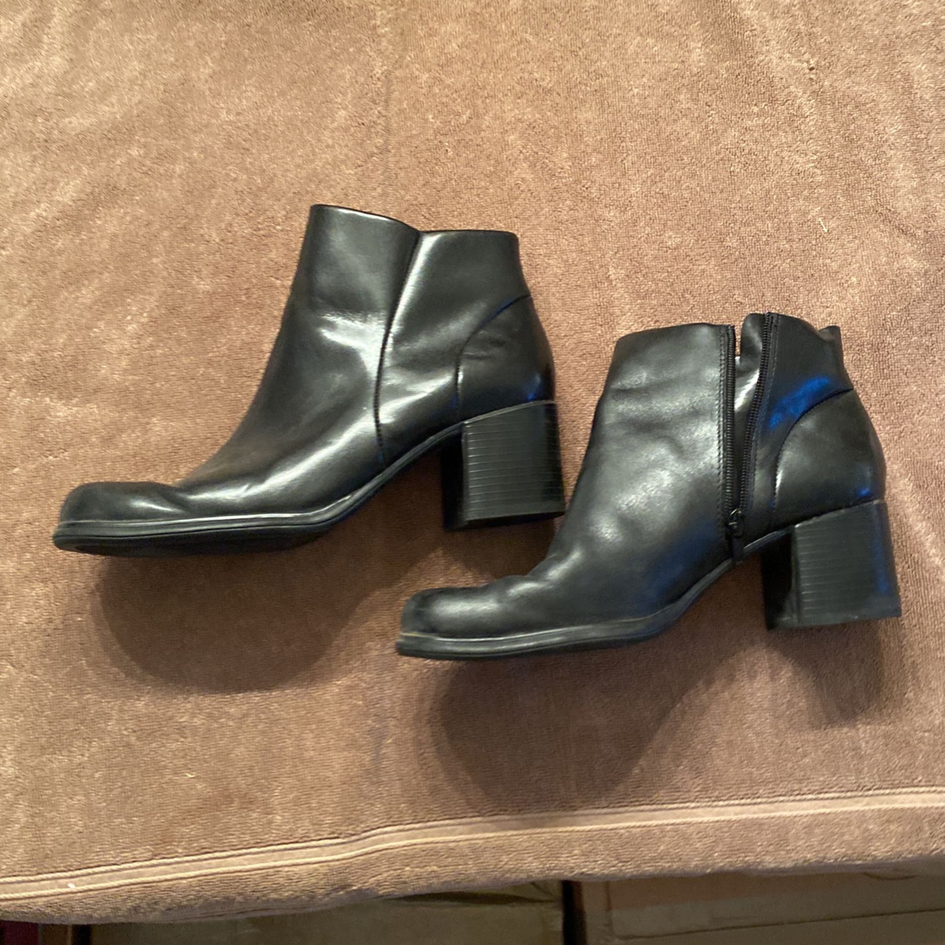 Ladies Short Black Leather Bootie W/ 2 Inch Flat Heel