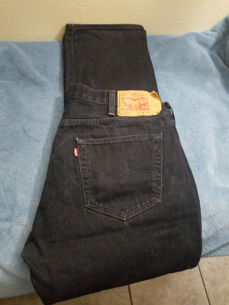 Pantalón de mezclilla Levi Strauss 501 Size 38X32 El Pantalon Es Seminuevo