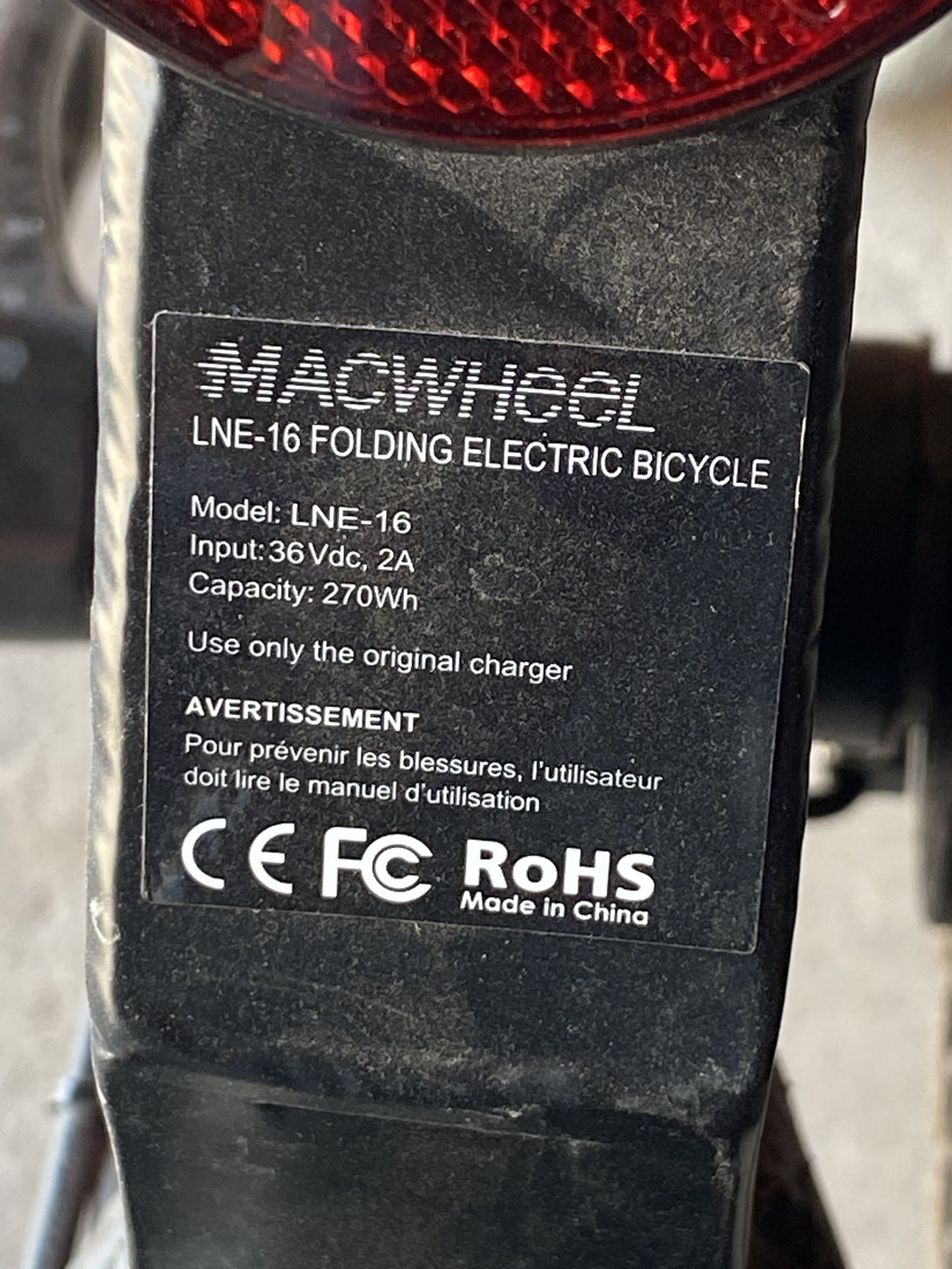 Electric Folding MacWheel LNE-16 Bike w/Chargers 