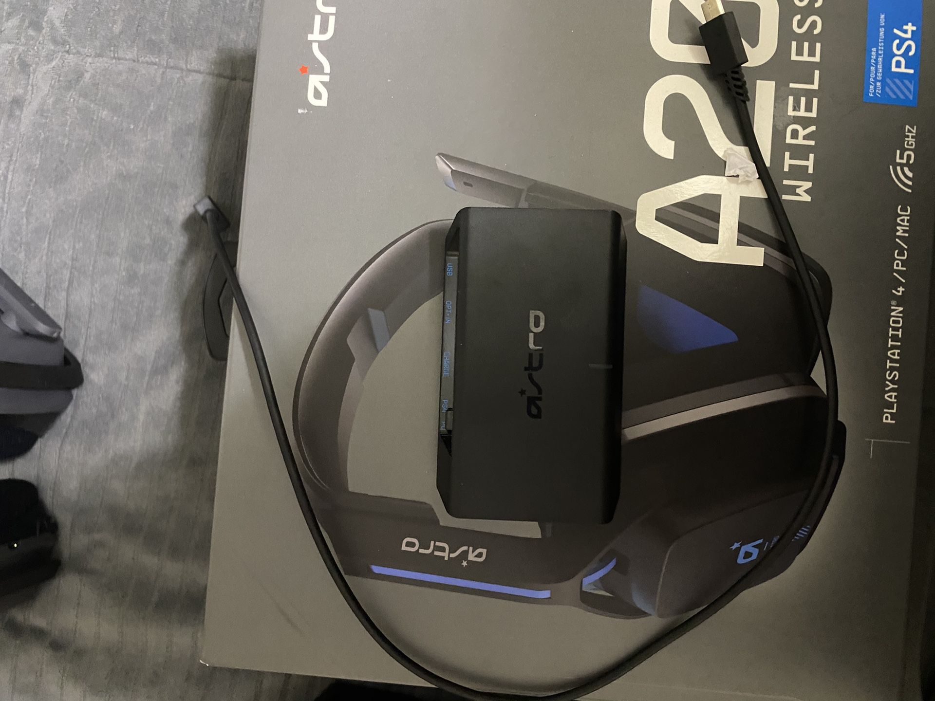 Astro A20 Wireless Headset