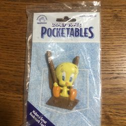 Looney Tunes Pocketables “Tweety bird”.  Makes A Good Bookmark Too.  Brand New Never Opened  Thumbnail