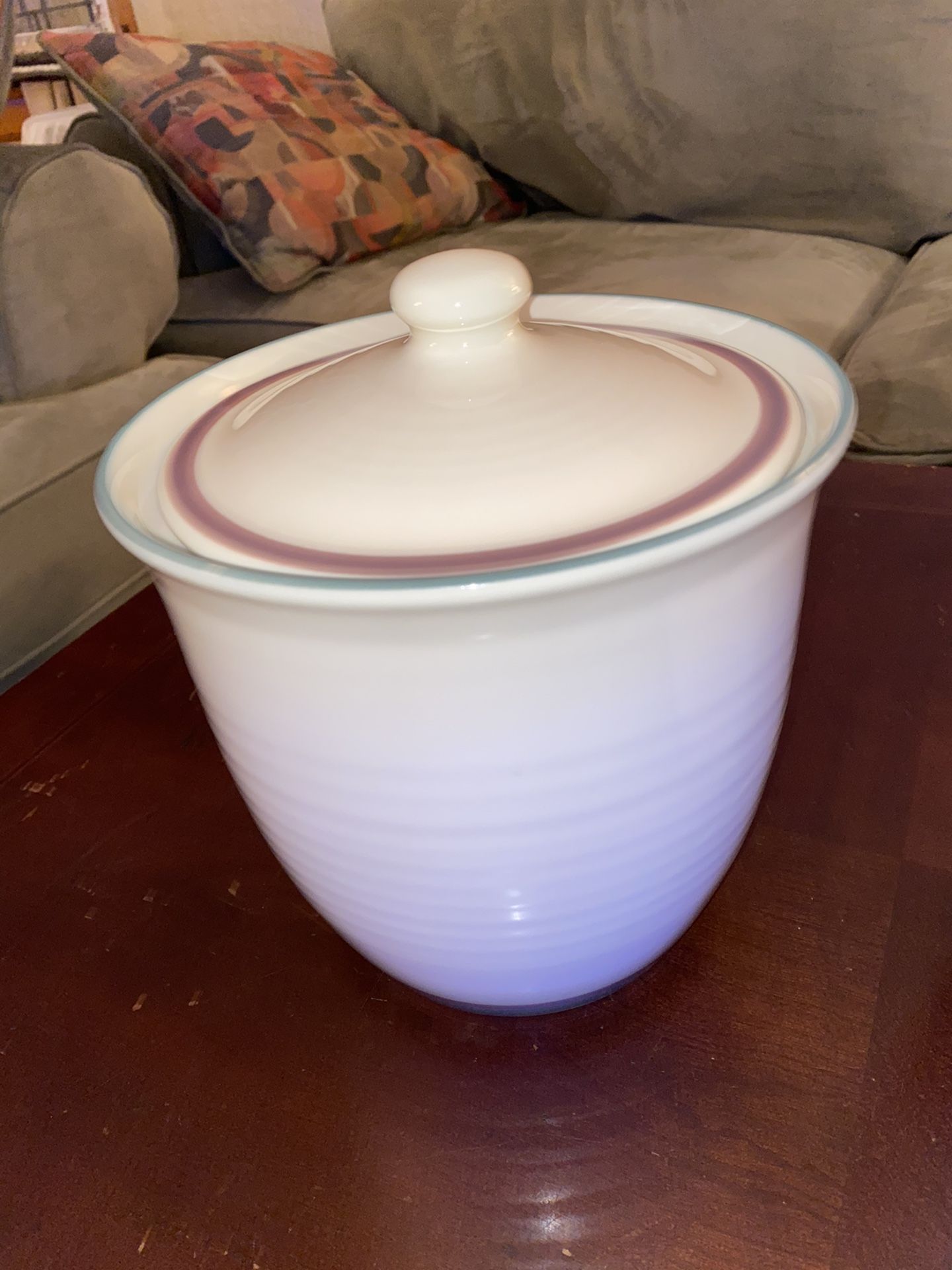 Juniper Pfaltzgraff full canister set of three