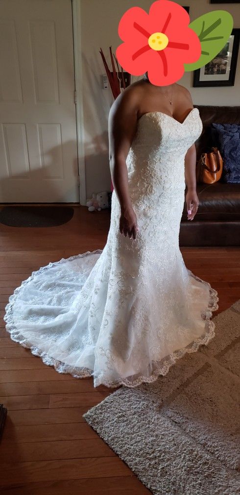 Ivory Mermaid Wedding Dress
