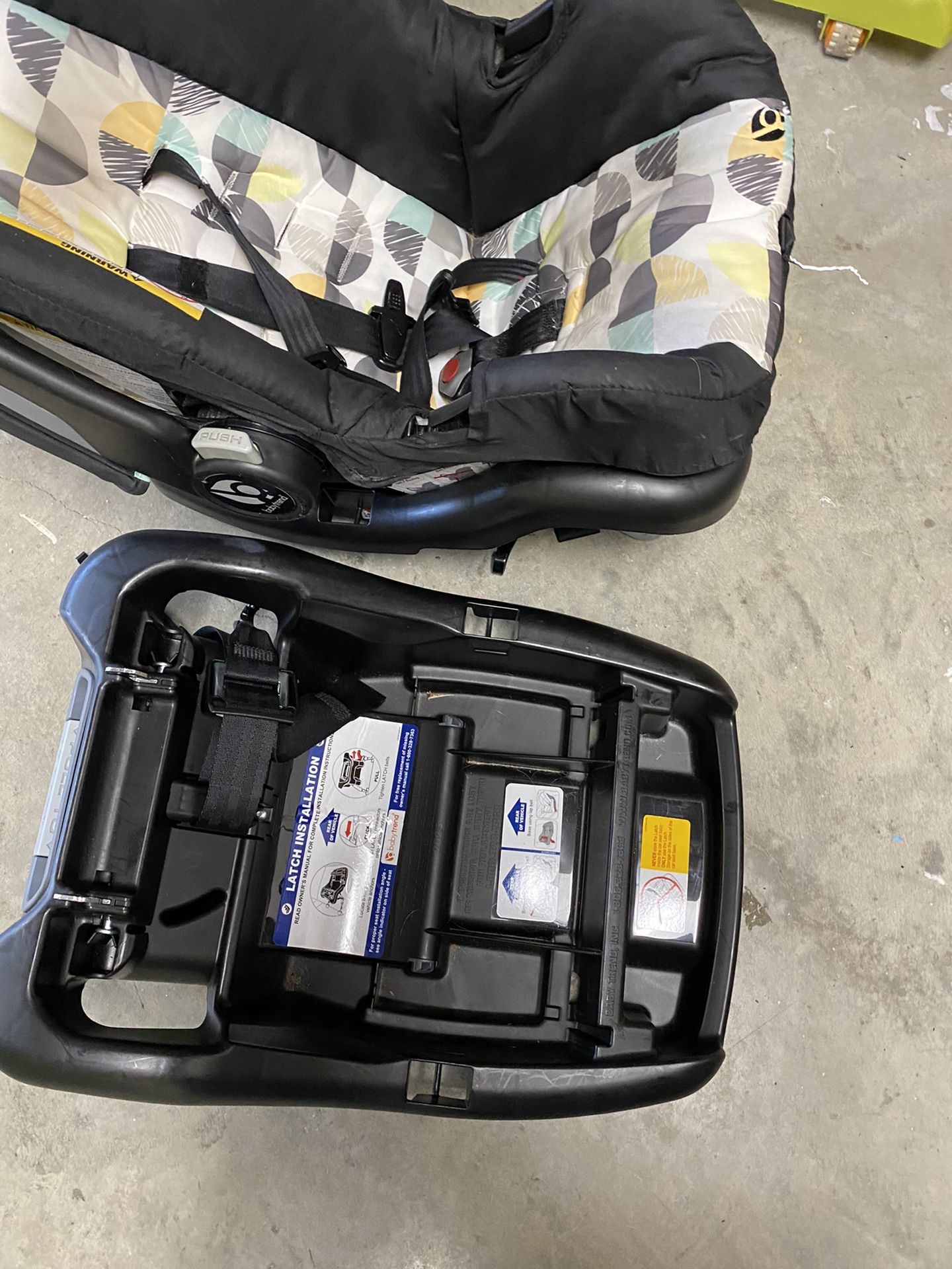 Baby Trend Car seat With Extra Base