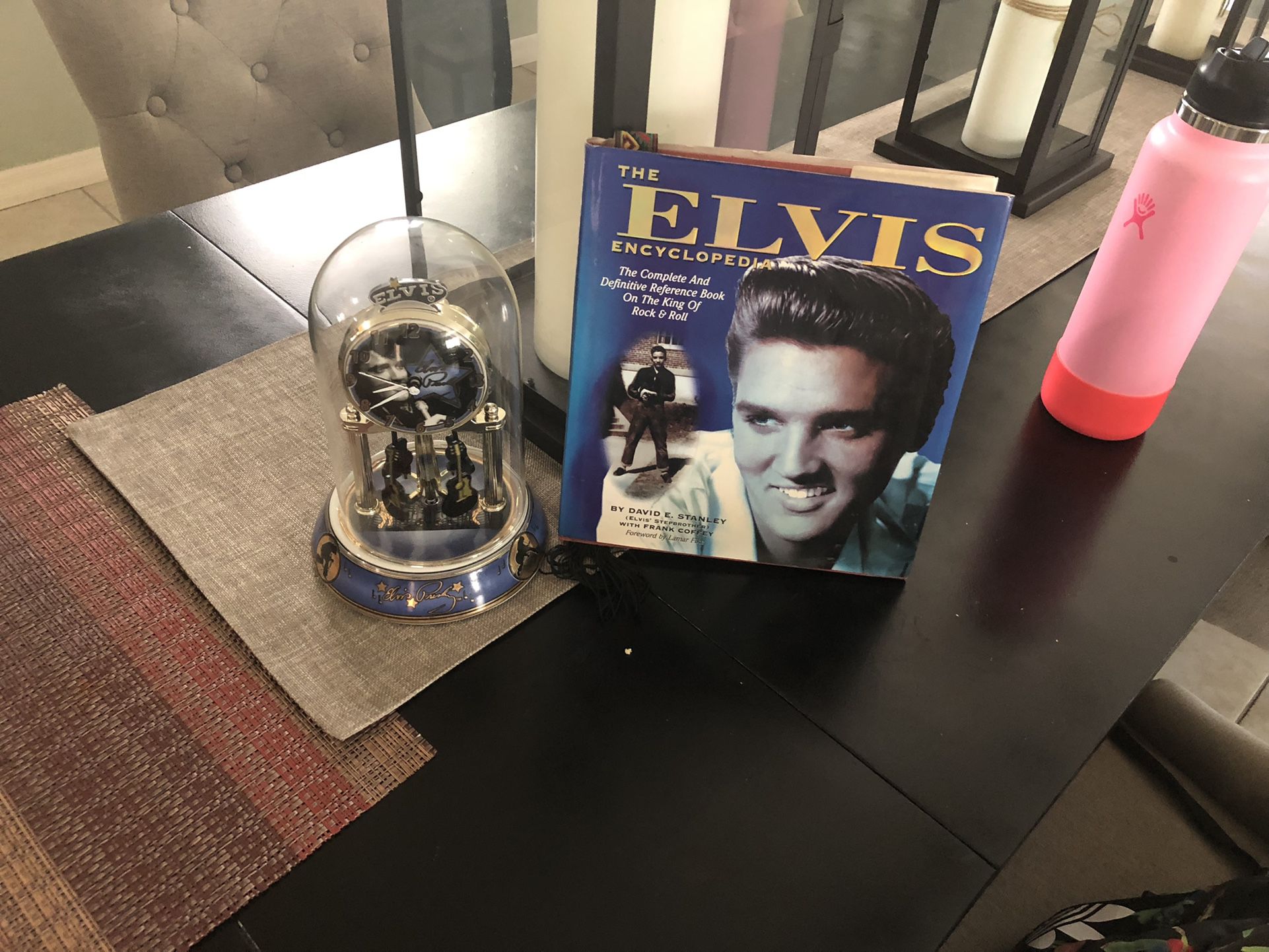 Elvis Book And Moving Clock 