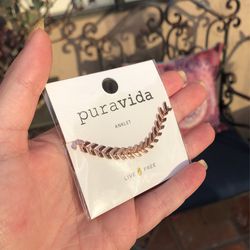 Pura Vida Jewelry: Rose Gold Earrings, Anklet, Silver Jeweled Heart Necklace Thumbnail