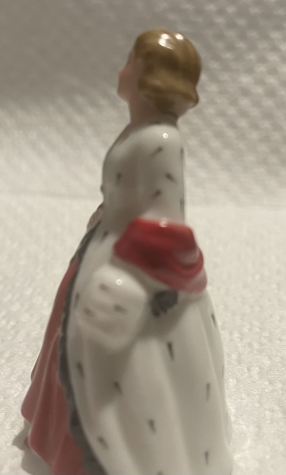 Ermine Coat M221 – Royal Doulton Figurine-Fine China-2005-2.25”-Christmas Miniature