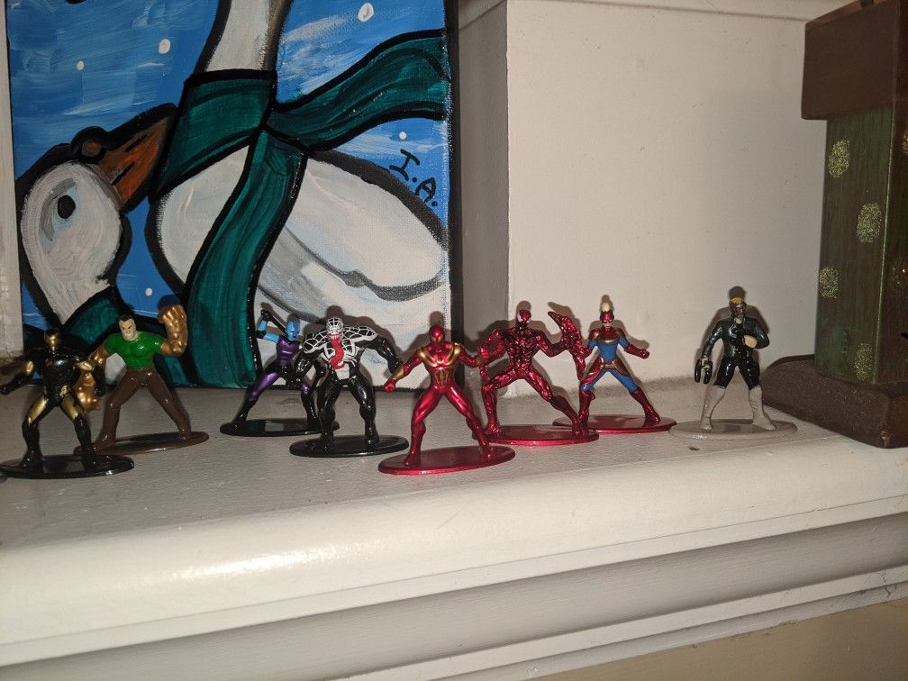 Harry Potter / marvel figures