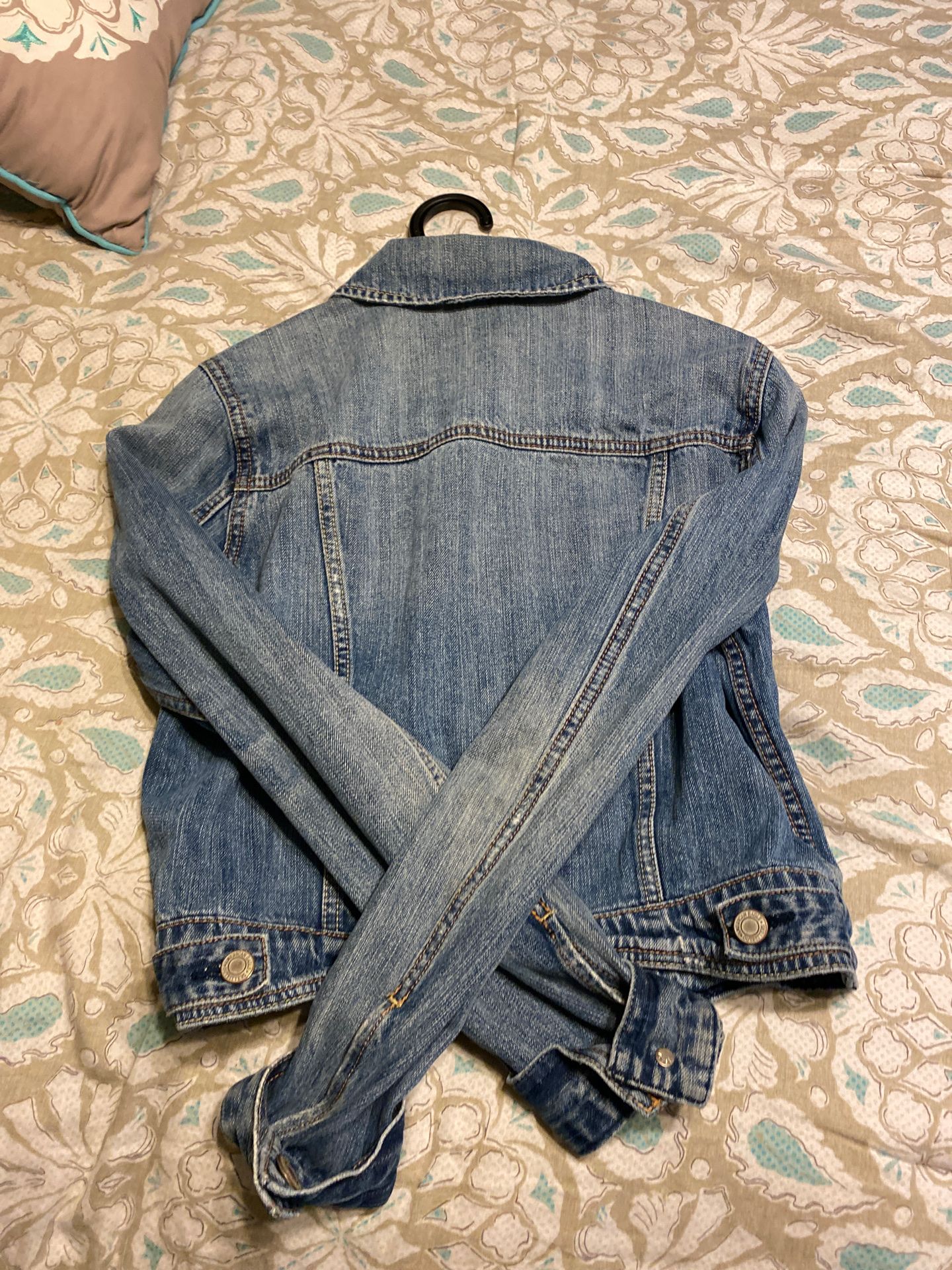 American Eagle denim light blue jacket MEDIUM
