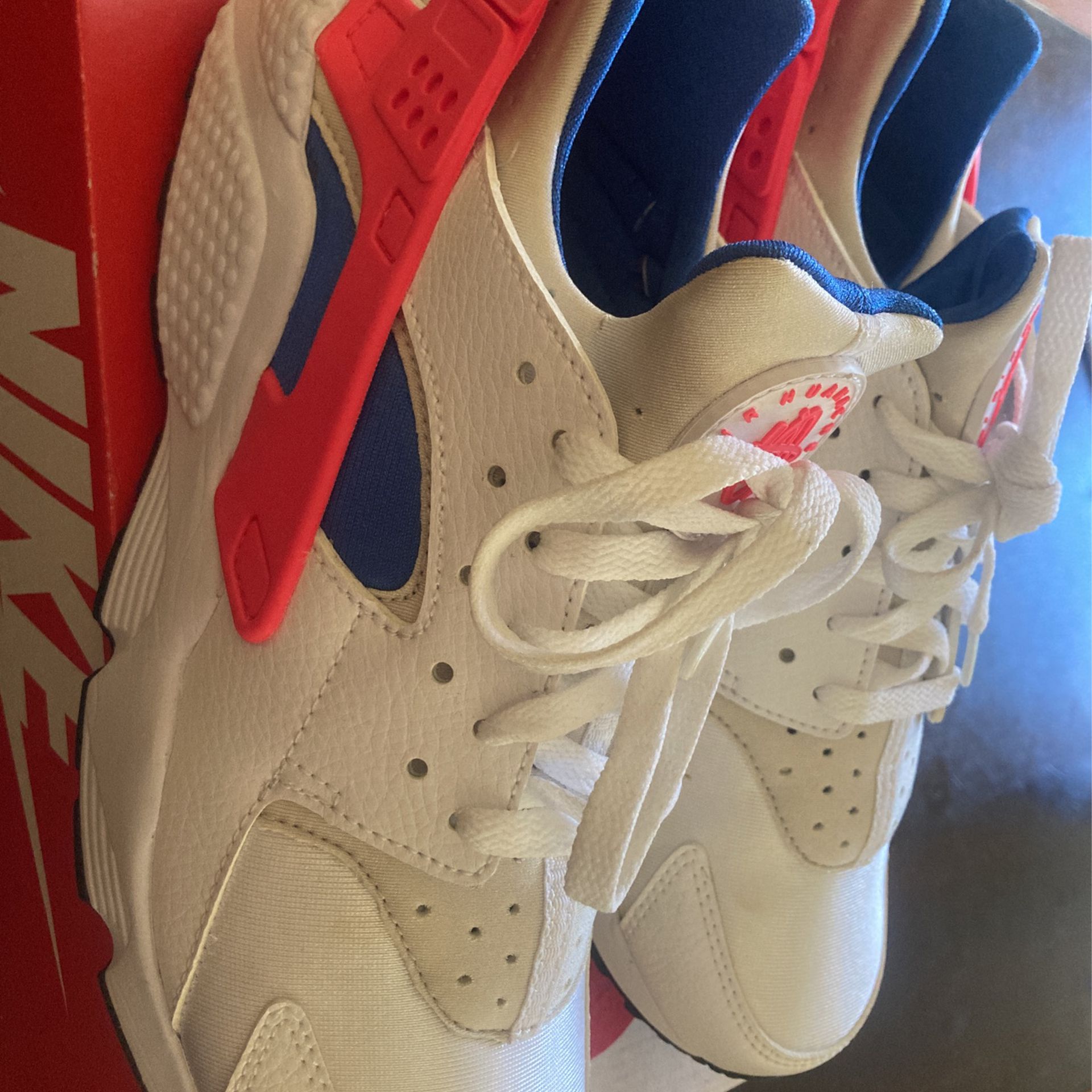 Men’s Size 10 Nike huarache Wored Once And Dont Need Anymore