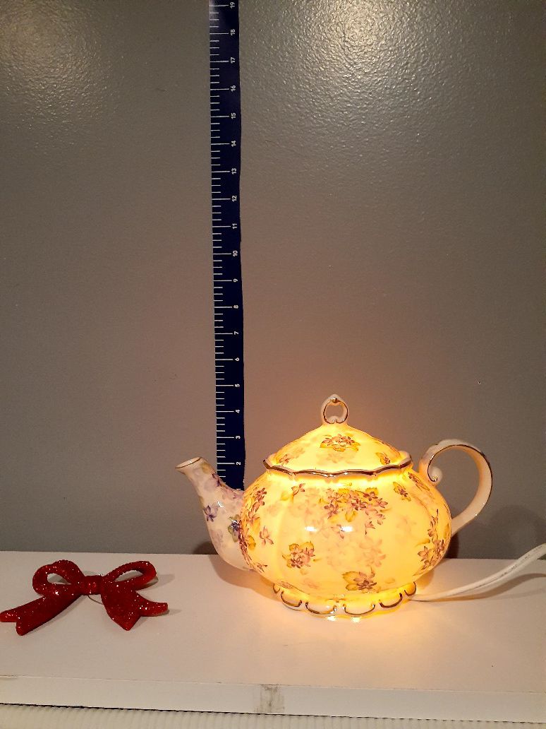 Light up teapot