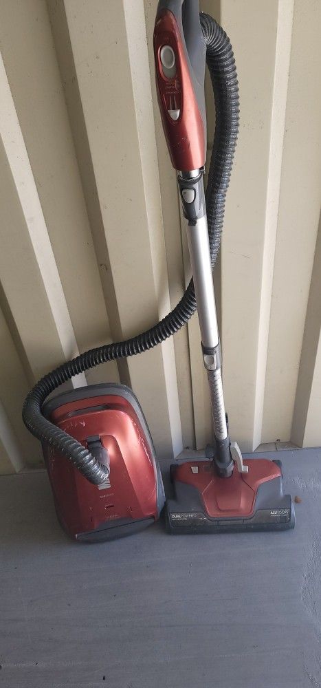 kenmore 400 series vaccum with power brush. work