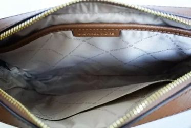 Michael Kors Jet Set Large East West Vanilla Leather Crossbody Bag Handbag Women Thumbnail