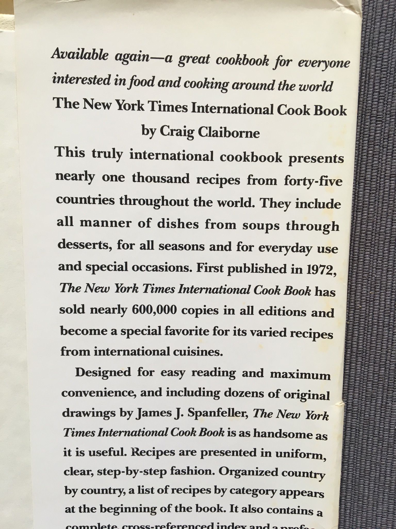 The New York Times Cookbook Revised Edition classic cookbook 800 pages, 1990, very good condition