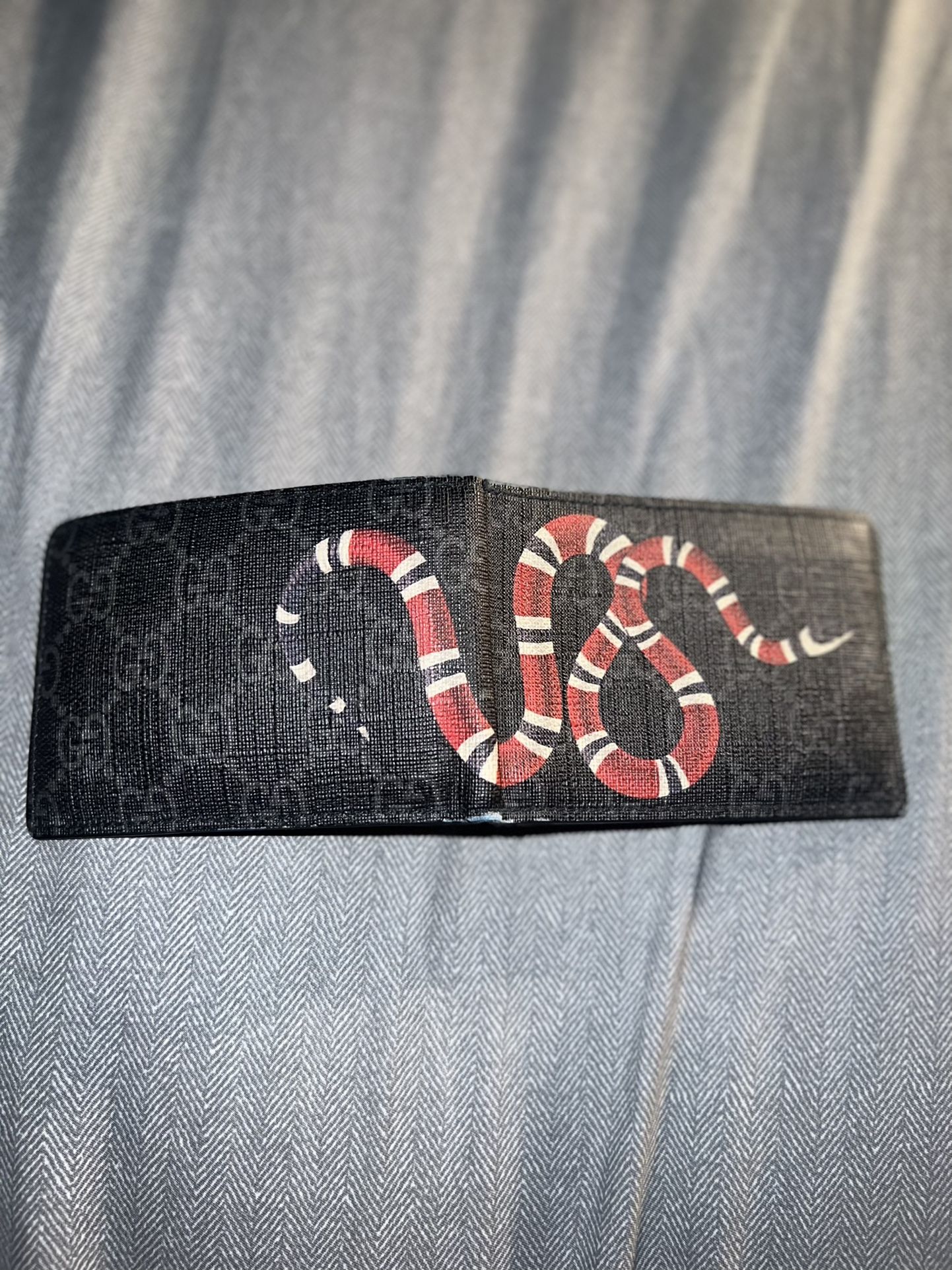 Gucci GG Supreme Kingsnake Wallet