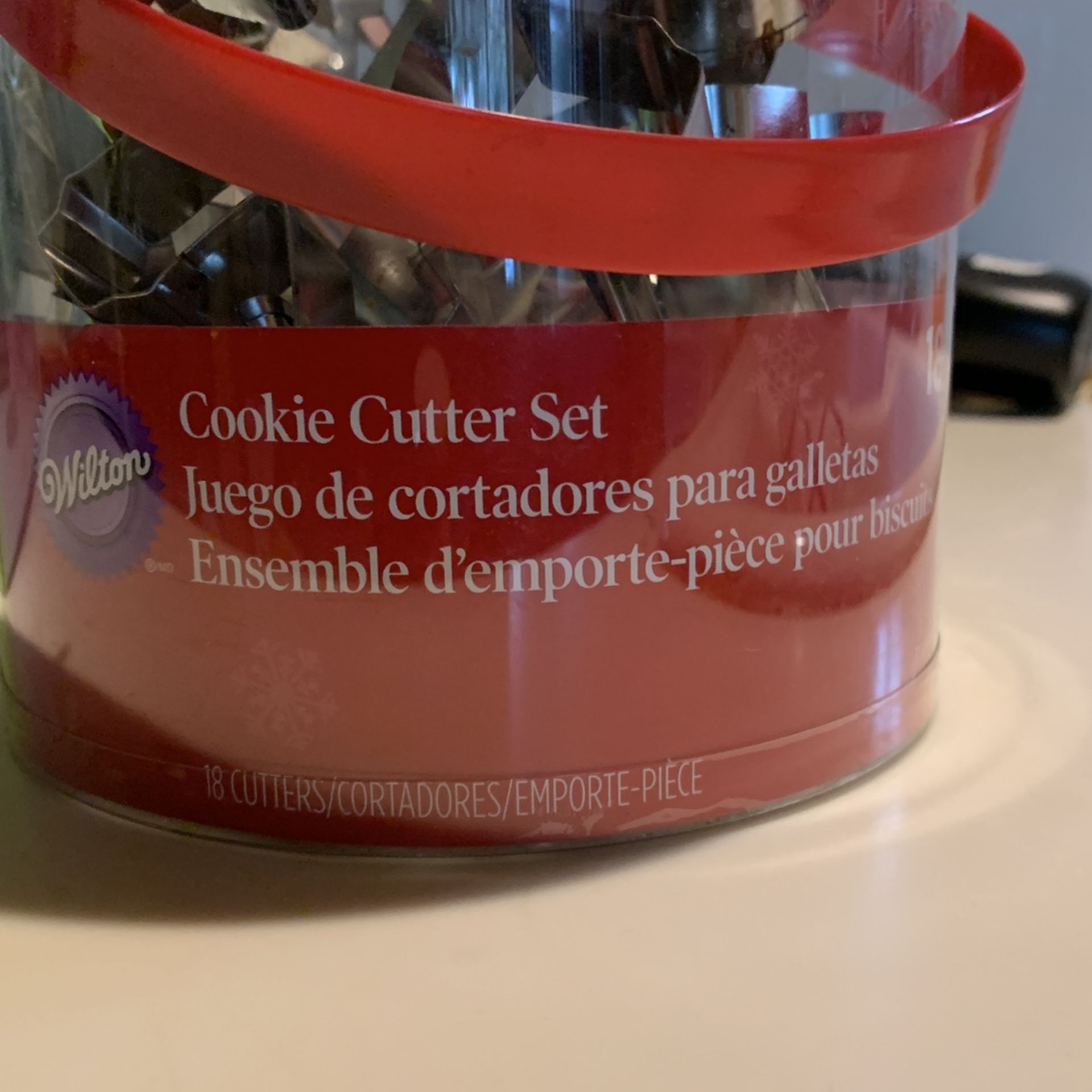 Cuisinart mandolin and cookie cutter
