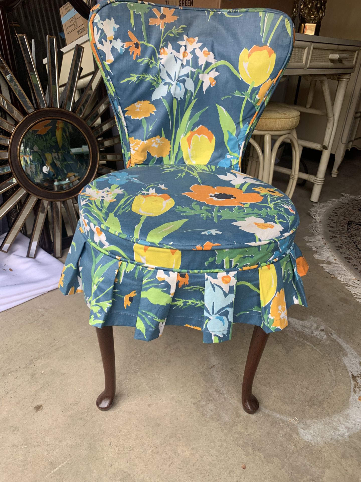 Vintage Chair By Hickory Furniture 