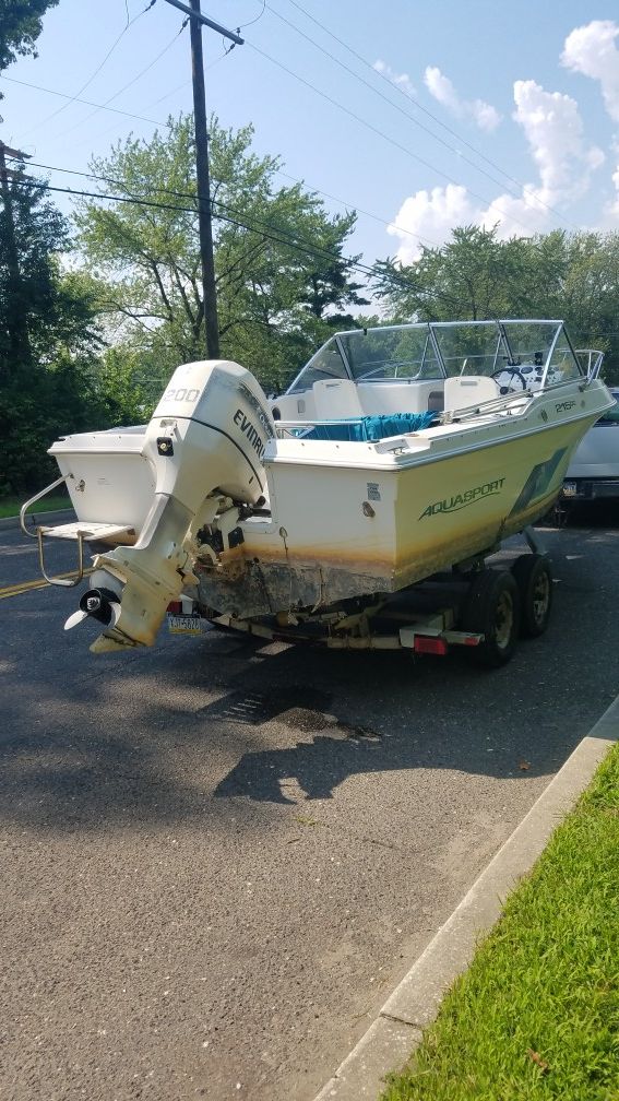 97 aquasport outboard motor 200 horsepower Evinrude