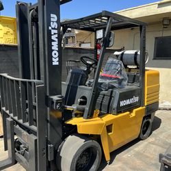 Komatsu Forklift 10,000 pound capacity Thumbnail
