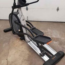 NORDICTRACK 10.7 ELLIPTICAL MACHINE ( LIKE NEW & DELIVERY AVAILABLE TODAY) Thumbnail
