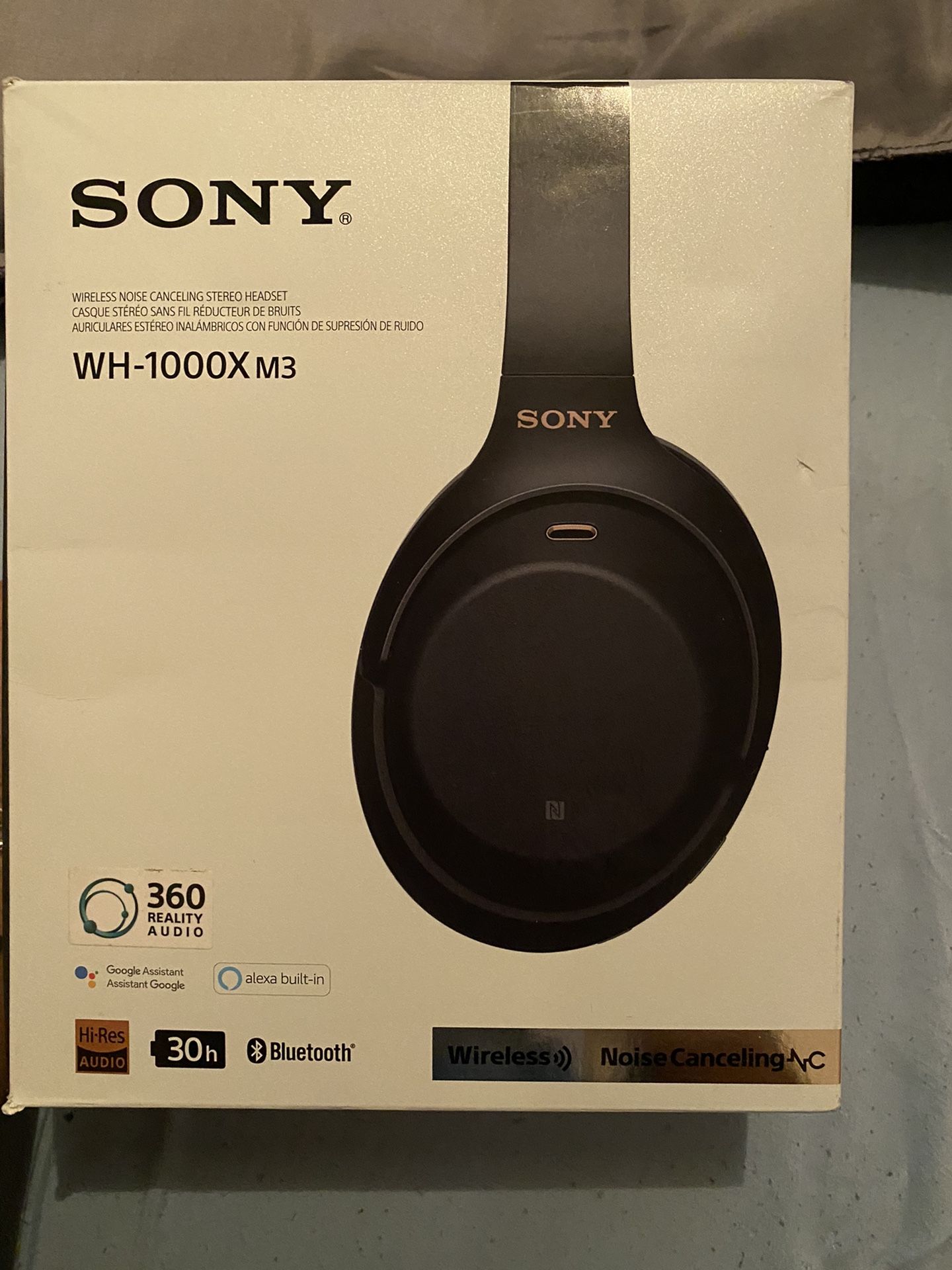 Sony wireless noise canceling stereo headset