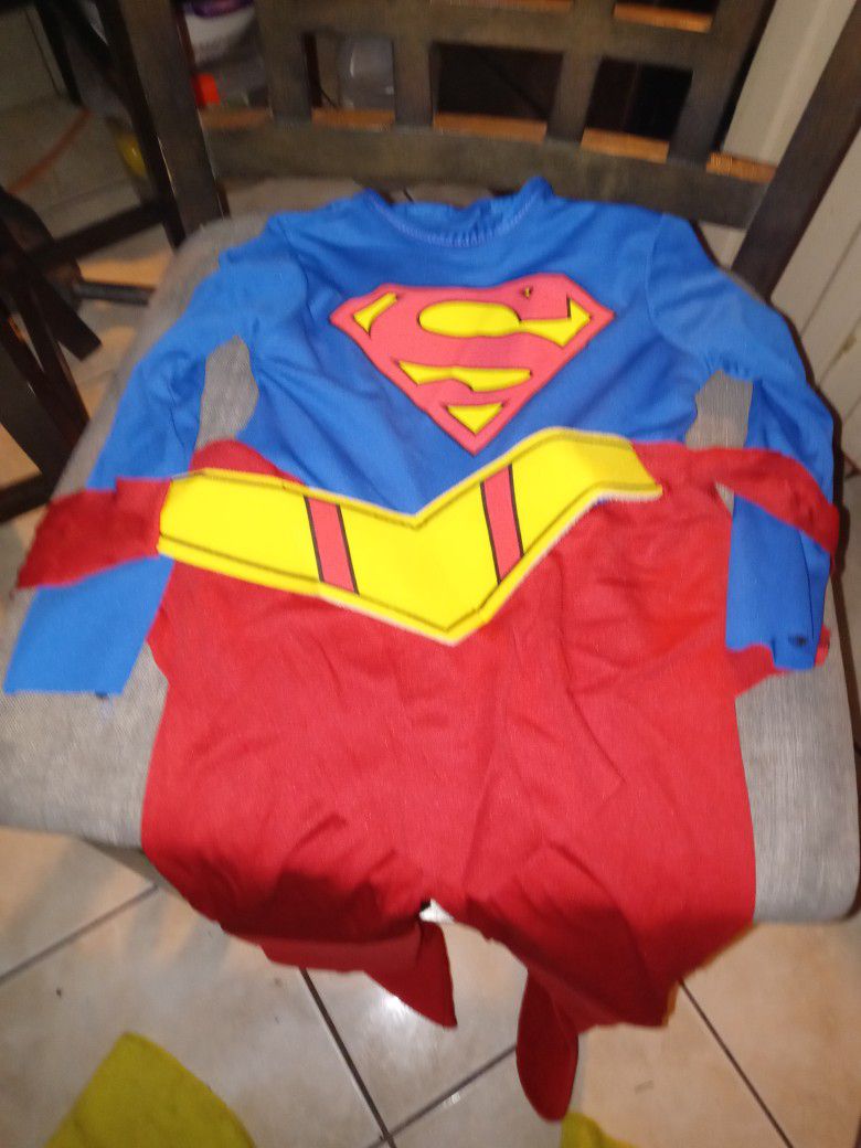 Supergirl Costume. Disfras De Niña Nuevo Size 2/4 Años