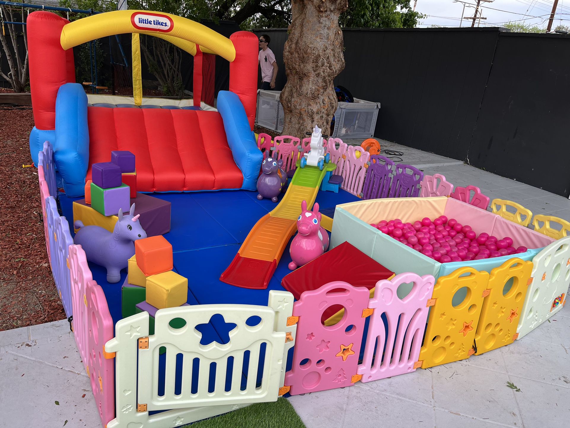 Softplay, Party, Birthday, Toddler, Bounce House, Jumper, Ball Pit,  Canopy, Decoration. 