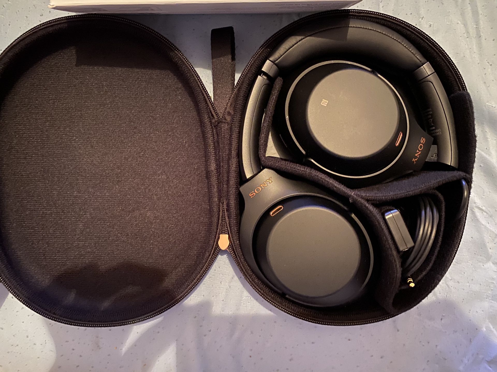 Sony wireless noise canceling stereo headset